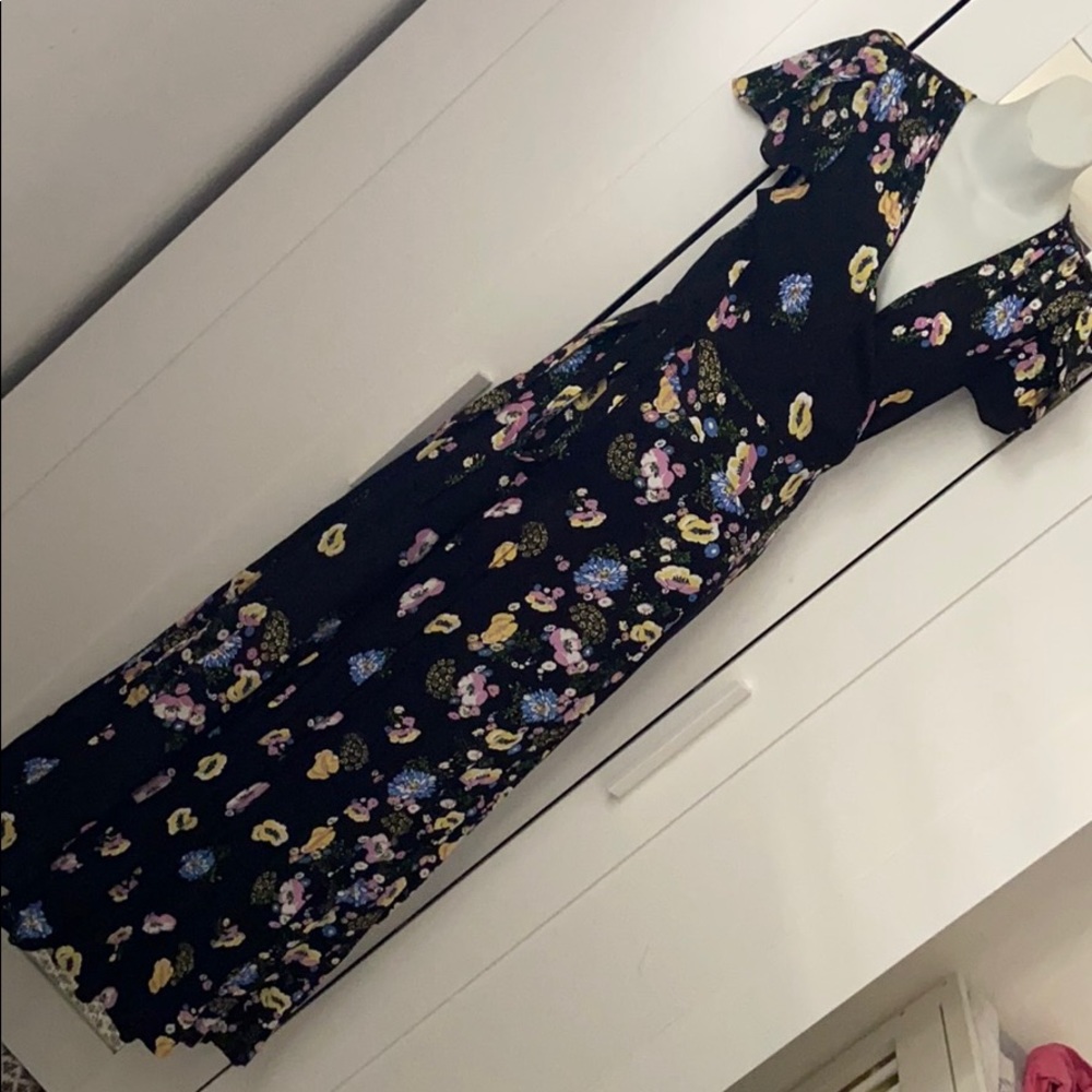 Free people Floral Wrap JESS Dress 🌺🌸🌼